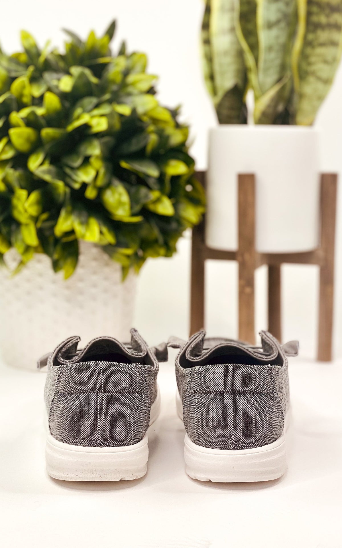 Maco Slip On in Charcoal - Studio 653