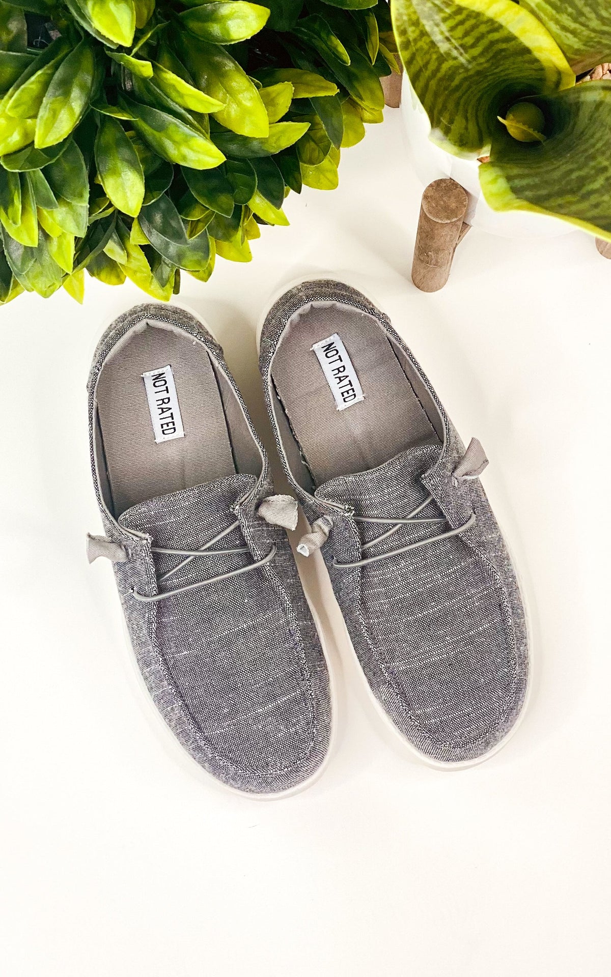 Maco Slip On in Charcoal - Studio 653